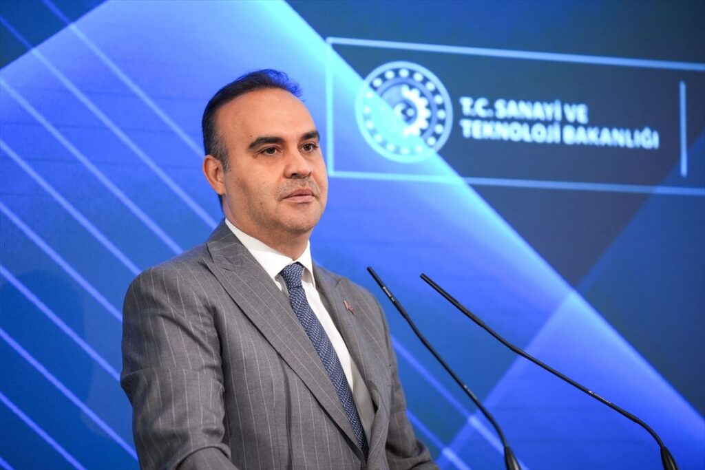 Bakan Kacır: İmalat sanayisine 100 milyar liralık finansman programı oluşturduk